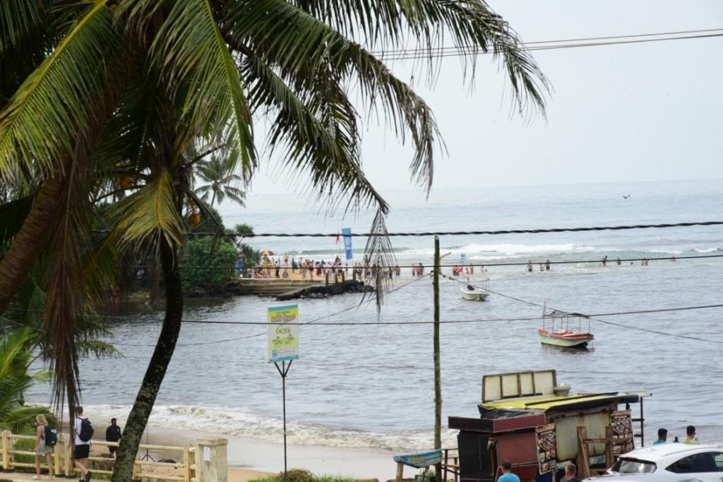 Hotel Turtle Bay Hikkaduwa Exterior foto